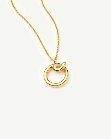 Curly Molten Initial Pendant Necklace - O | 18k Gold Vermeil Necklaces Missoma 