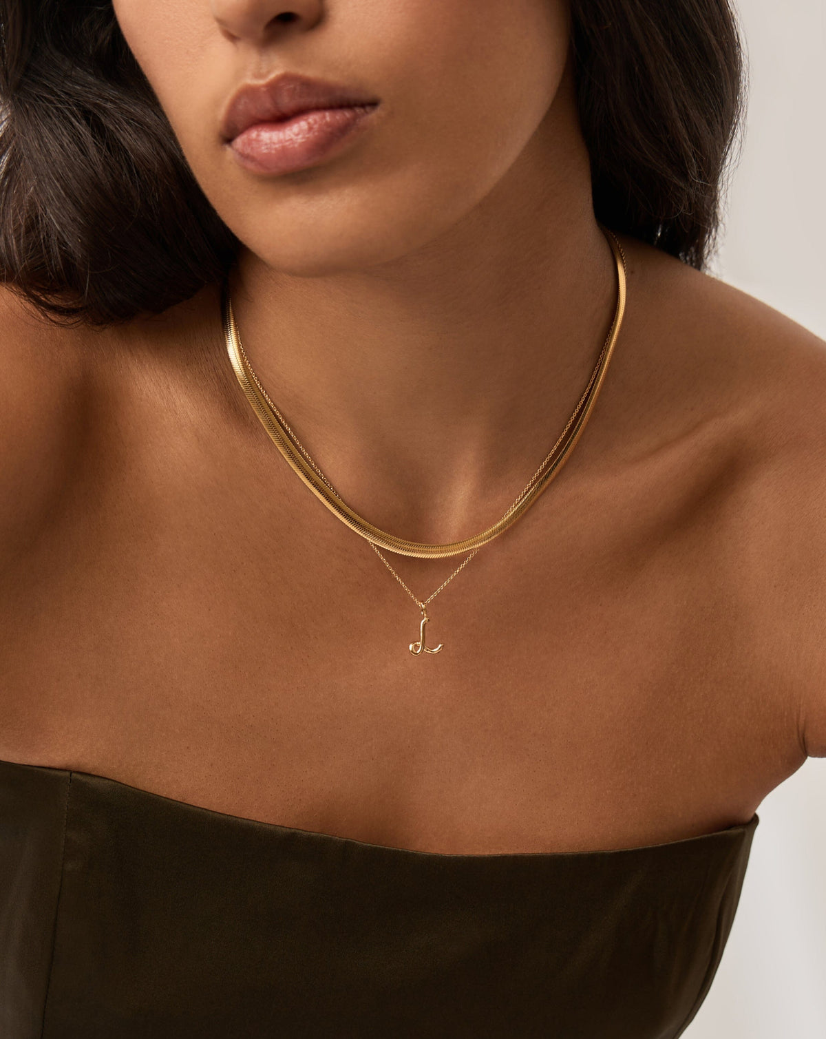 Curly Molten Mini Initial Necklace - L |18k Gold Vermeil Necklaces Missoma 