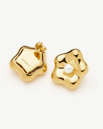 Eny Puffy Daisy Oversized Stud Earrings | 18k Gold Plated/Pearl Earrings Missoma 