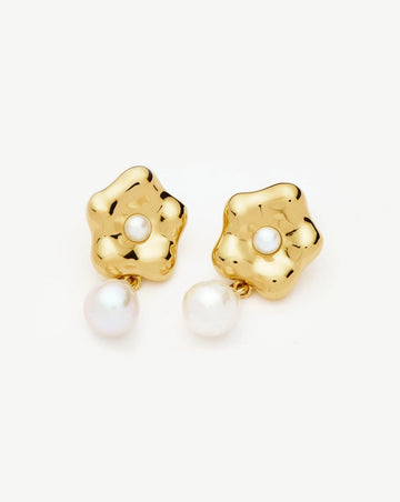 Eny Puffy Daisy Pearl Drop Earrings | 18k Gold Plated/Pearl Earrings Missoma 