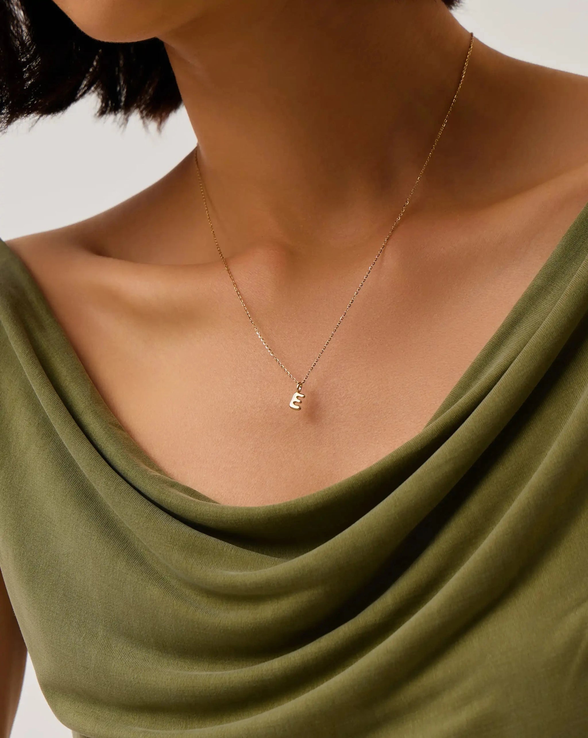 Fine Initial Mini Pendant Necklace - E | 14k Solid Gold Necklaces Missoma 
