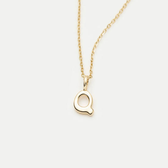 Fine Initial Mini Pendant Necklace - Q | 14k Solid Gold Necklaces Missoma 