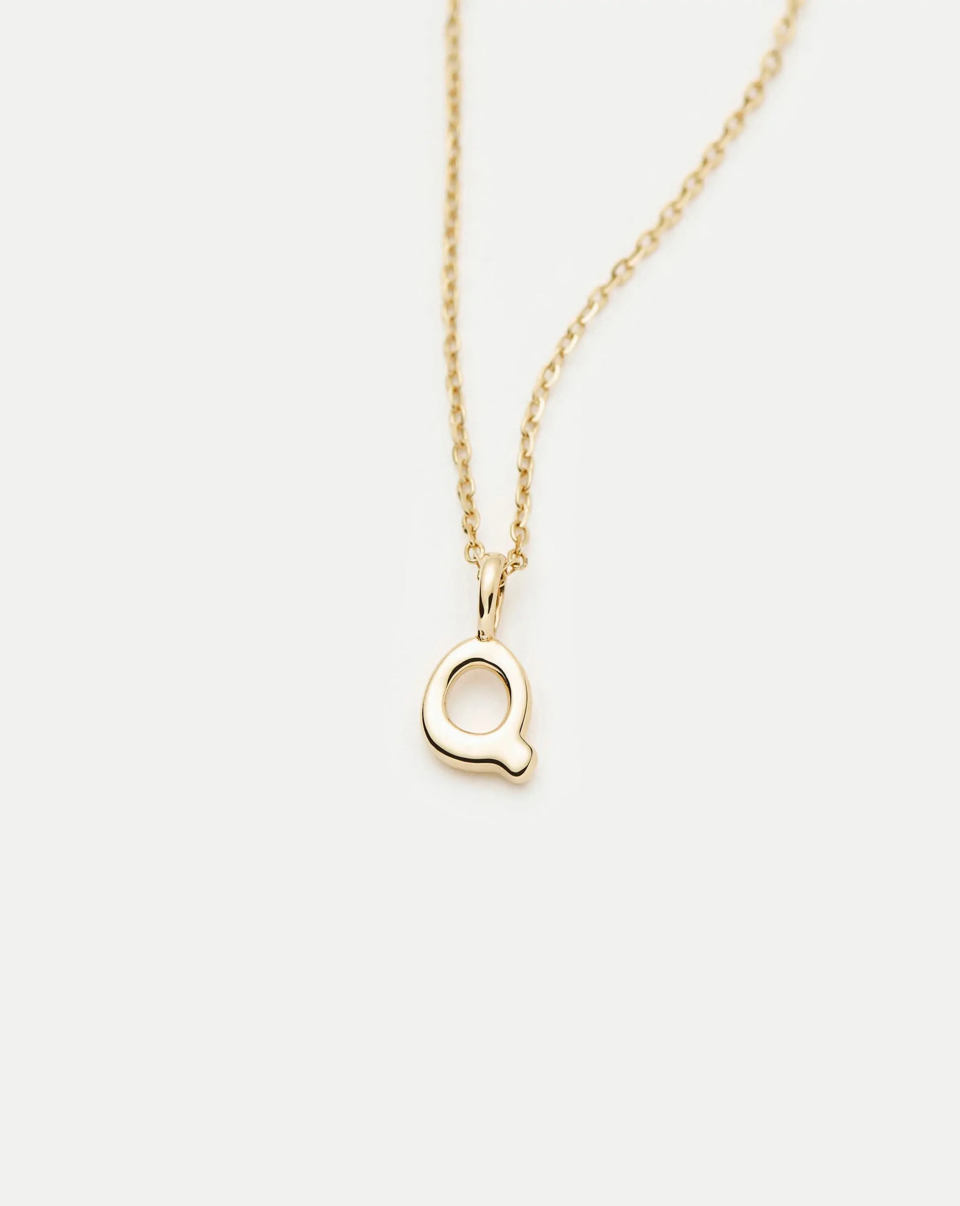 Fine Initial Mini Pendant Necklace - Q | 14k Solid Gold Necklaces Missoma 