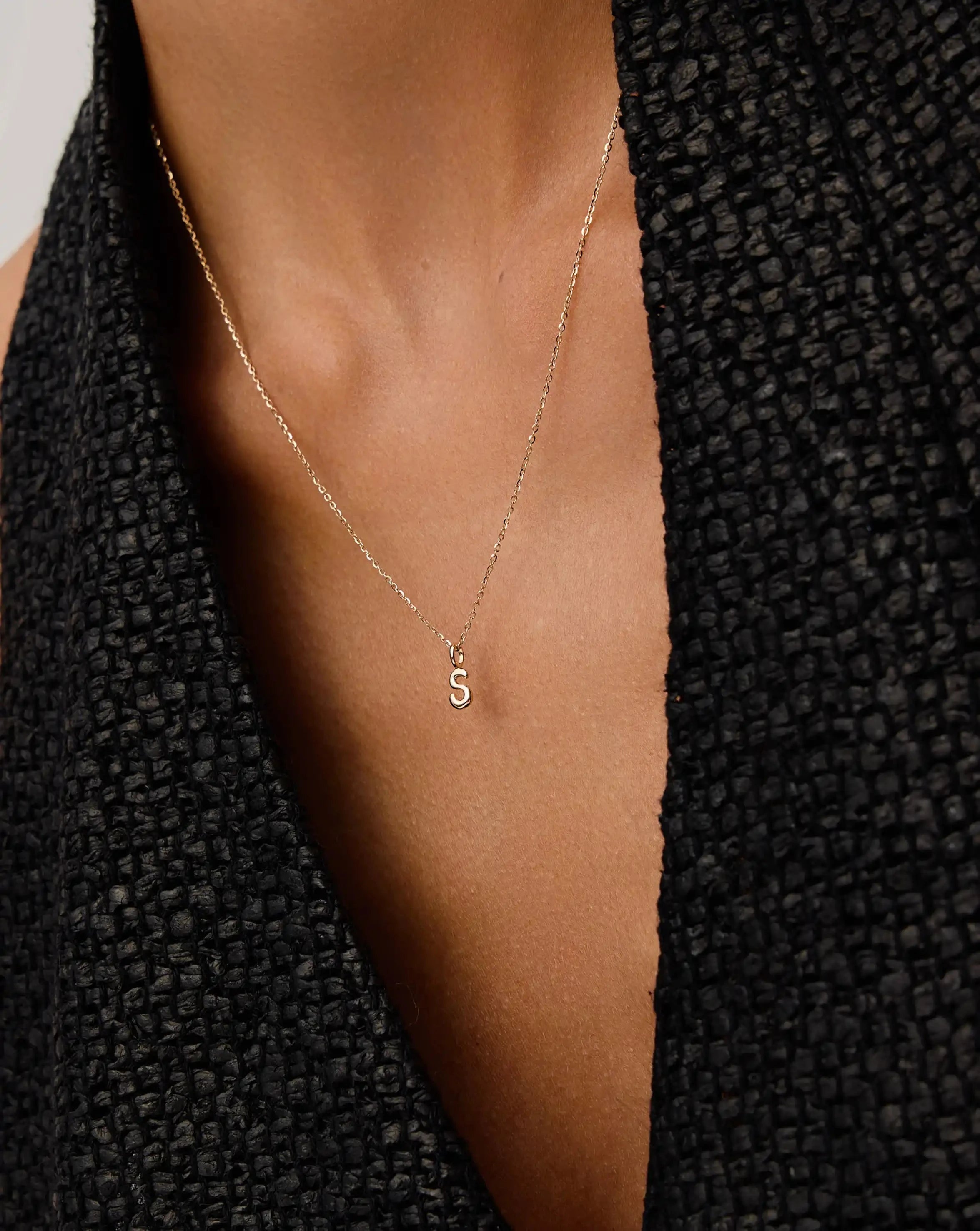 Fine Initial Mini Pendant Necklace - S | 14k Solid Gold Necklaces Missoma 