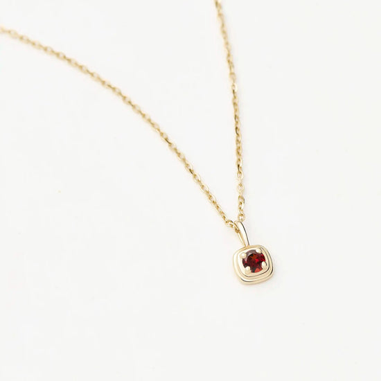 Fine January Birthstone Pendant Necklace | 14k Solid Gold/Garnet Necklace Missoma 