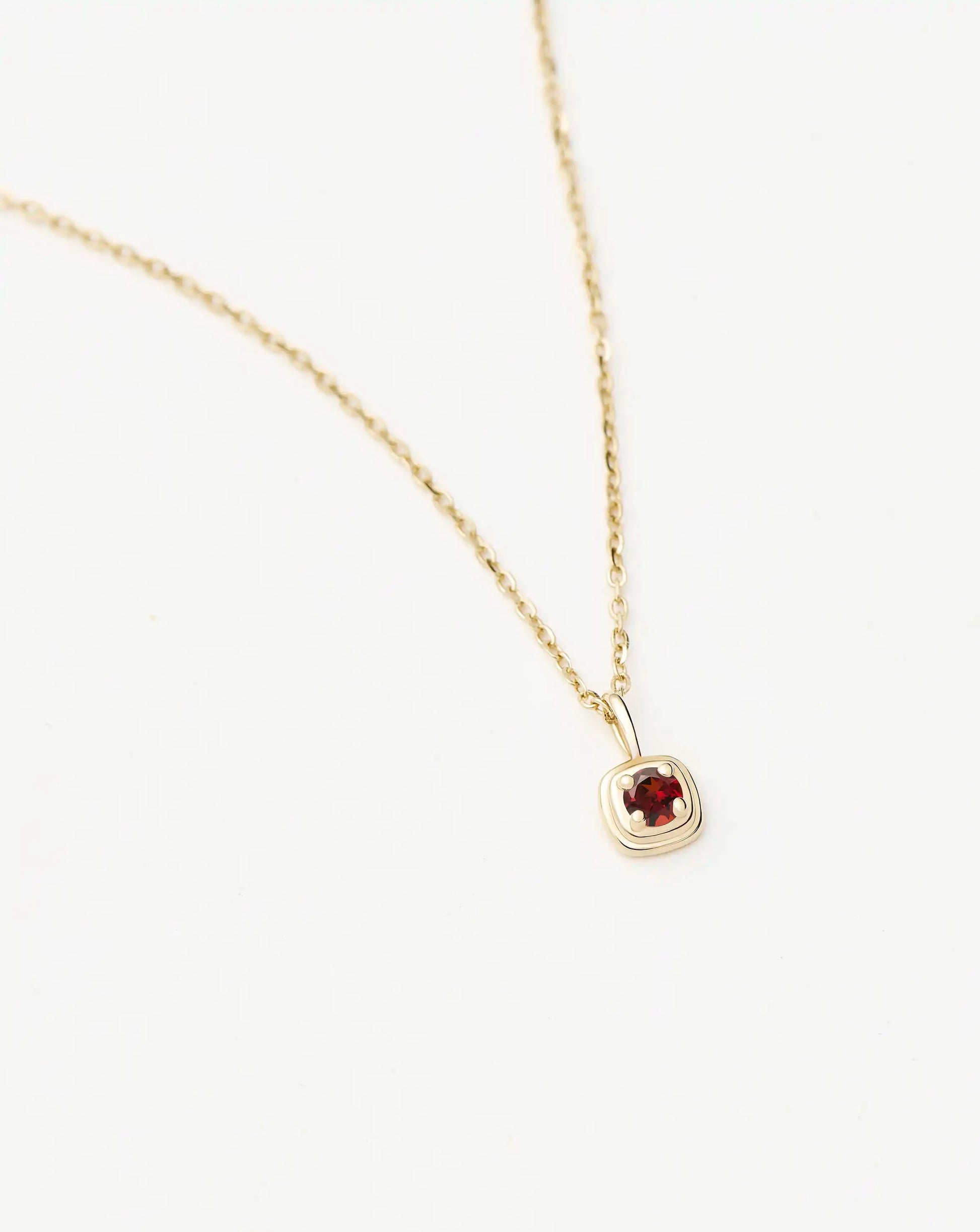 Fine January Birthstone Pendant Necklace | 14k Solid Gold/Garnet Necklace Missoma 