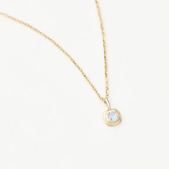 Fine June Birthstone Pendant Necklace | 14k Solid Gold/Rainbow Moonstone Necklace Missoma 