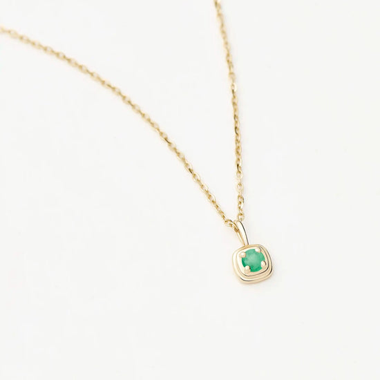 Fine May Birthstone Pendant Necklace | 14k Solid Gold/Emerald Necklace Missoma 