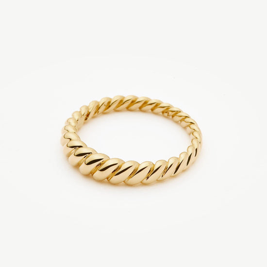 Fine Twisted Classic Ring | 14k Solid Gold Rings Missoma 