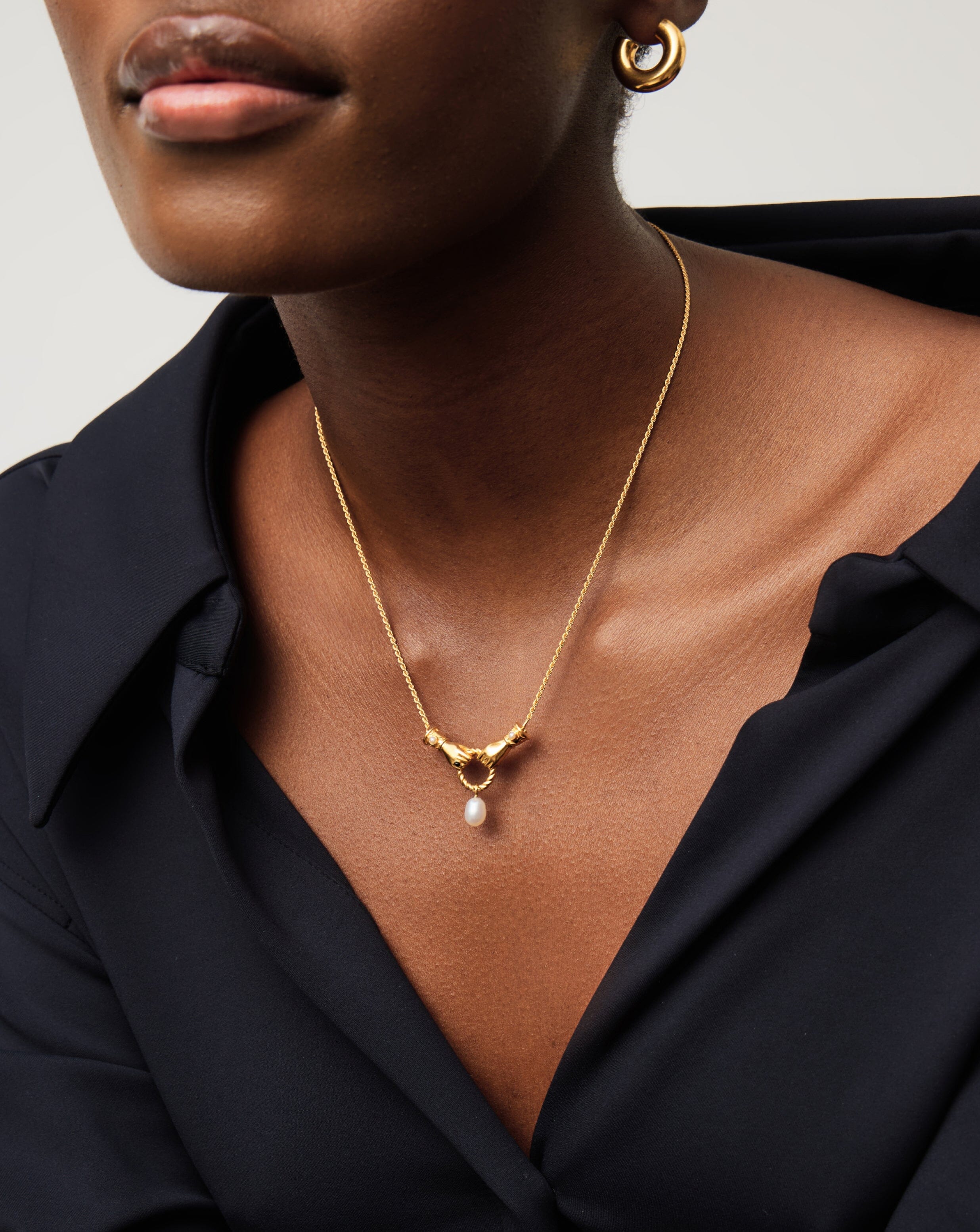 Harris Reed In Good Hands Drop Pendant Necklace | 18k Gold Plated/Pearl & Black Onyx Necklaces Missoma 