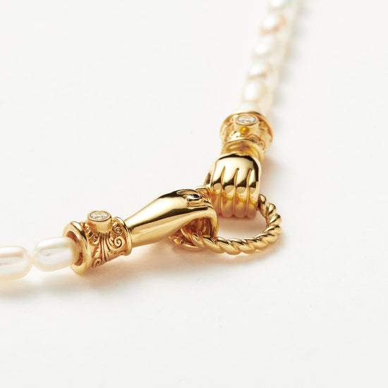 Harris Reed In Good Hands Pearl Bracelet | 18k Gold Plated/Pearl & Black Onyx Bracelets Missoma 