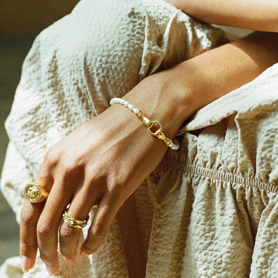 Harris Reed In Good Hands Pearl Bracelet | 18k Gold Plated/Pearl & Black Onyx Bracelets Missoma 