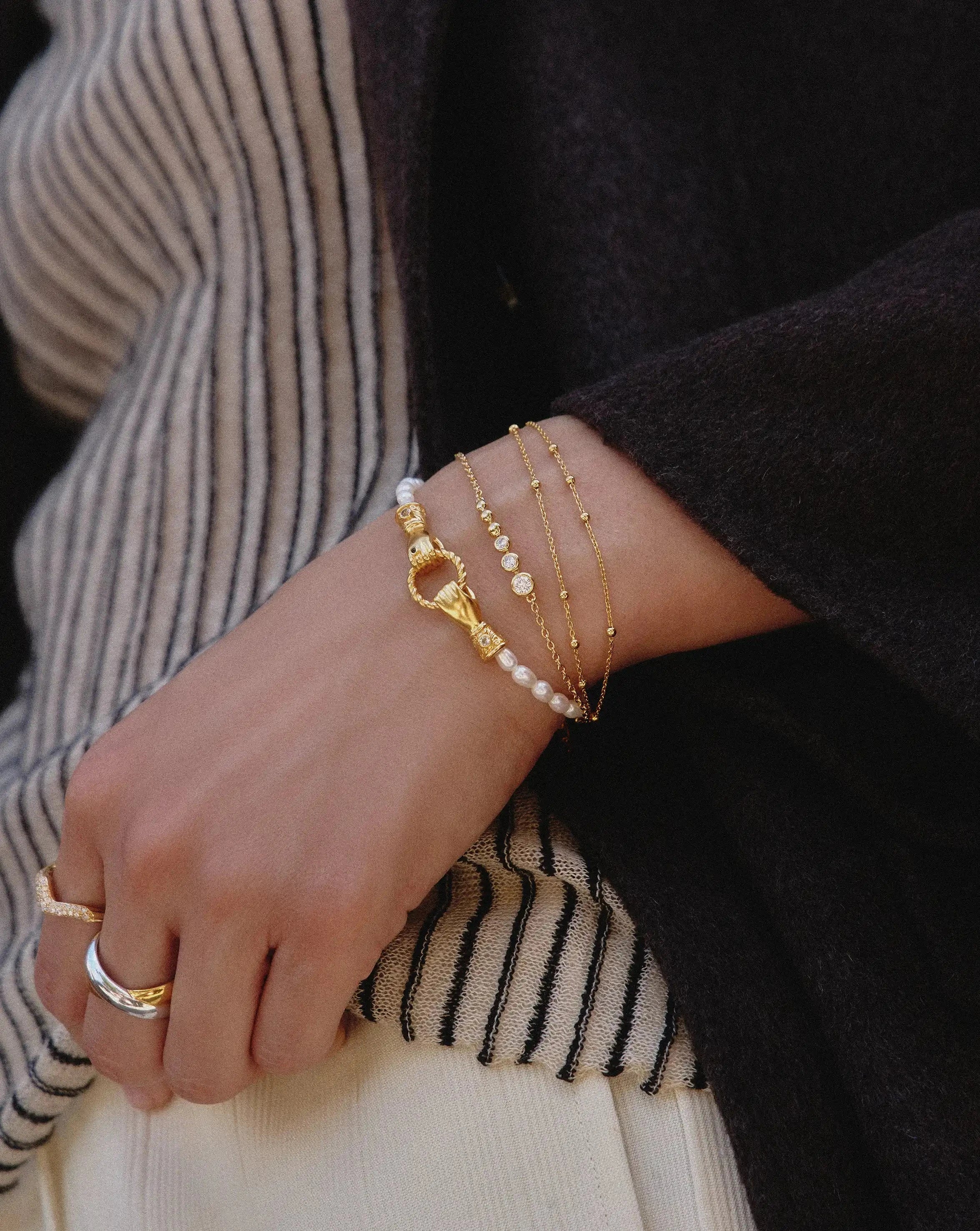 Harris Reed In Good Hands Pearl Bracelet | 18k Gold Plated/Pearl & Black Onyx Bracelets Missoma 