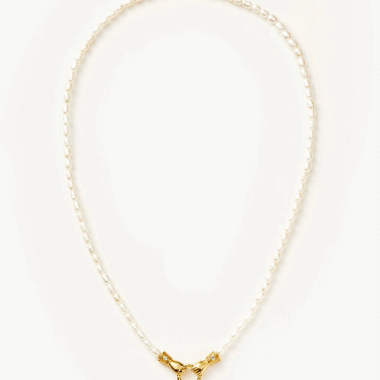 Harris Reed Medium In Good Hands Pearl Pendant Necklace Necklaces Missoma 