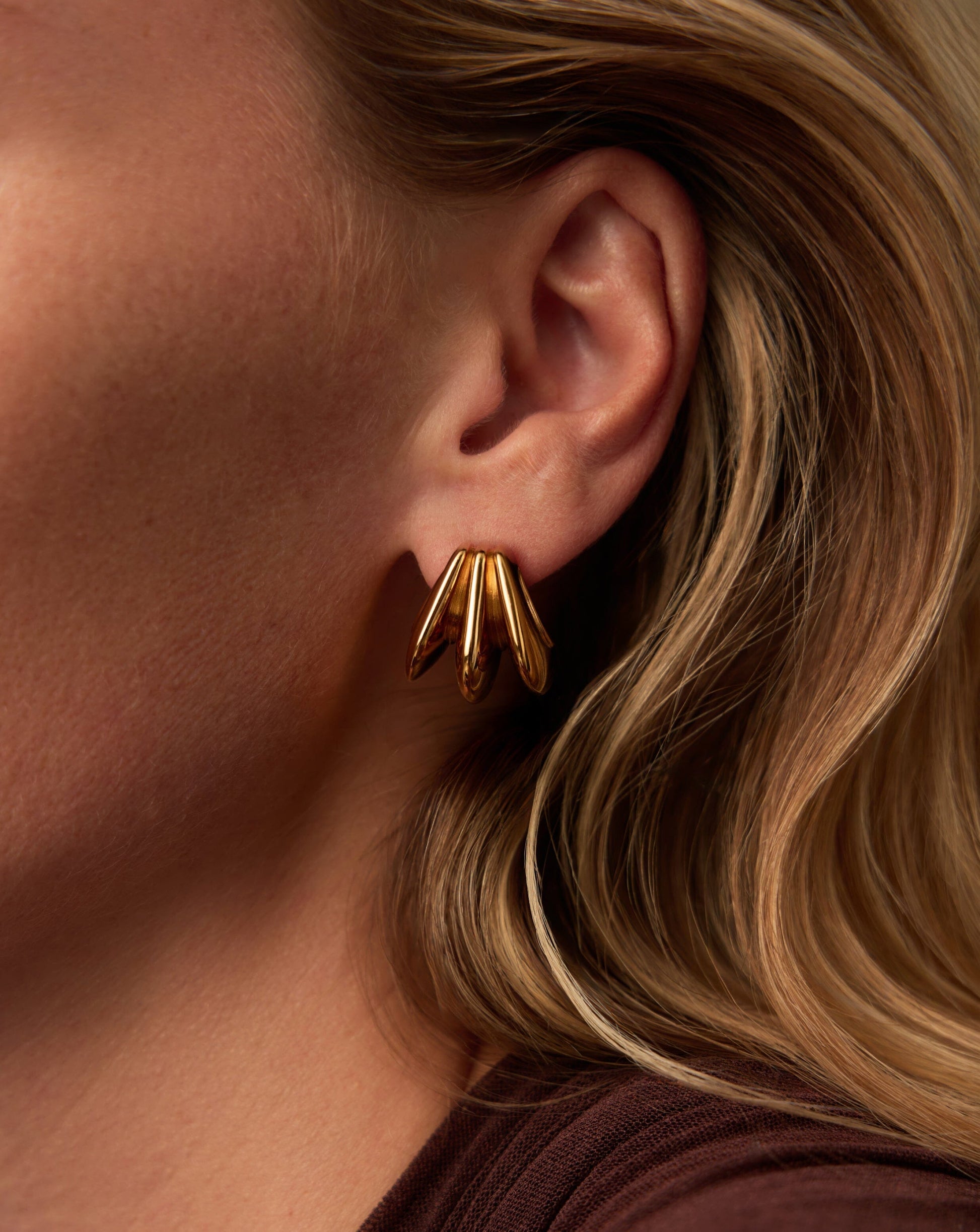 Hera Dome Triple Ridge Hoop Earrings | Gold Plated Earrings Missoma 