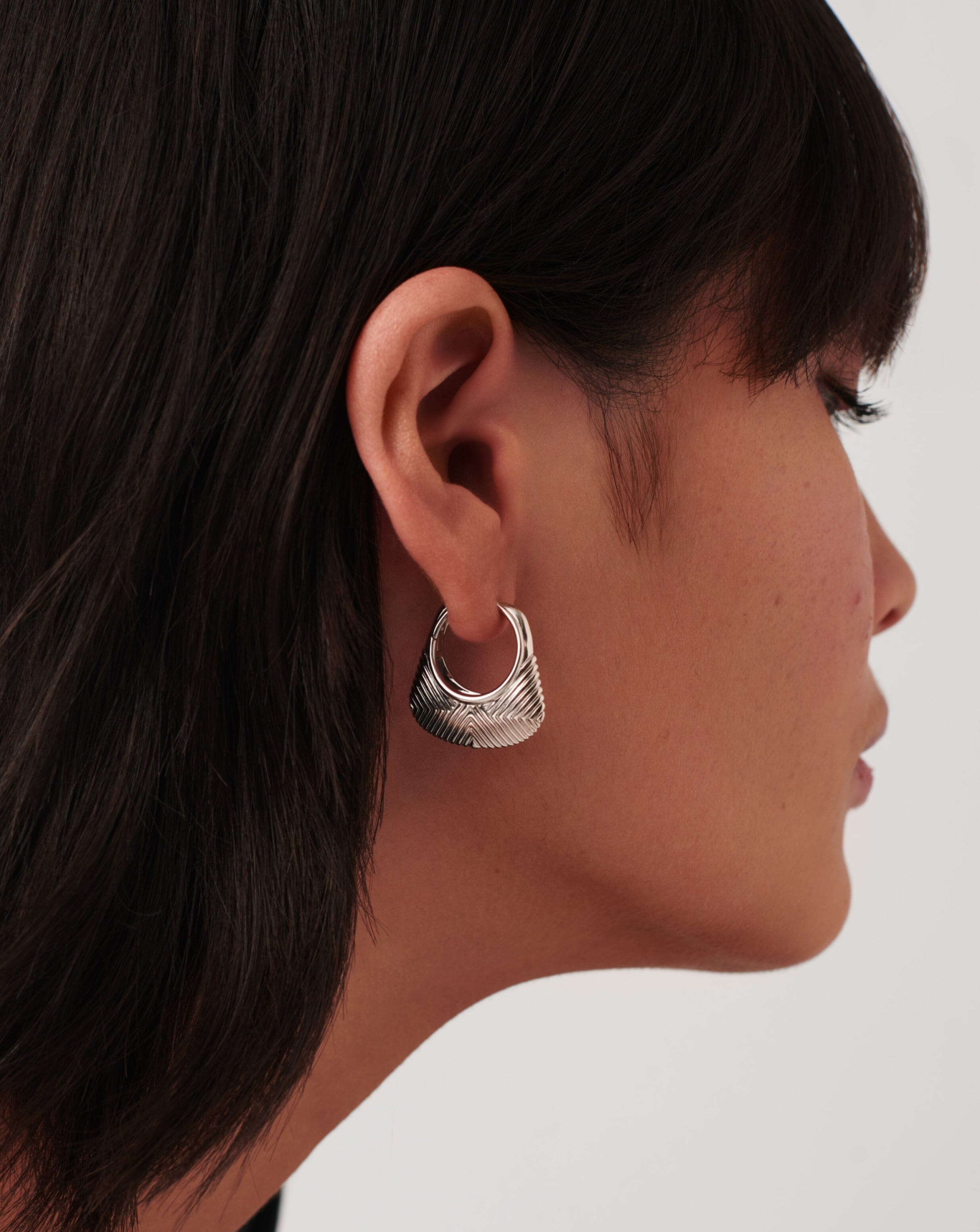Hera Ridge Hoop Earrings | Silver Plated Earrings Missoma 