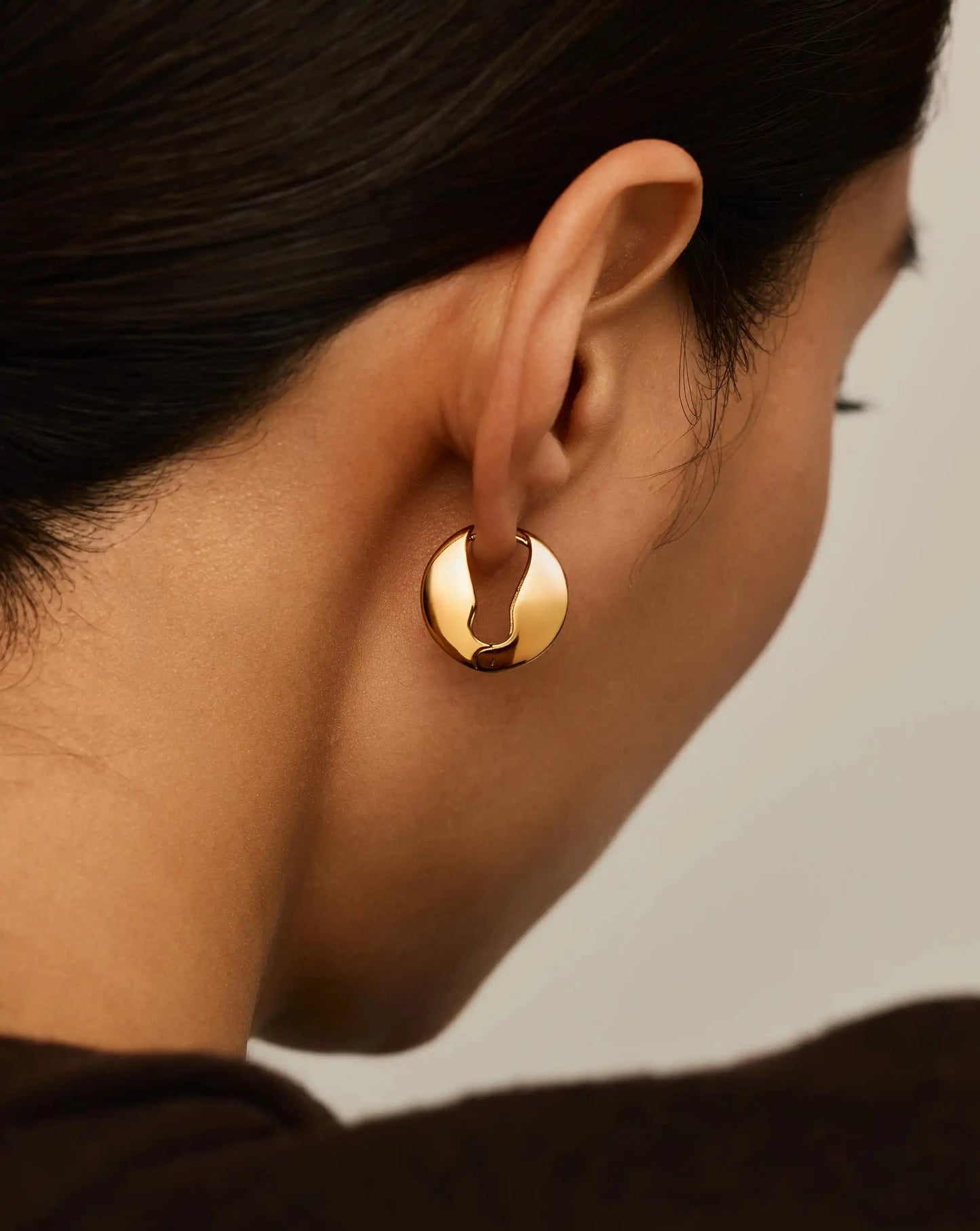 Hinged Small Hoop Earrings | 18k Gold Plated Earrings Missoma 