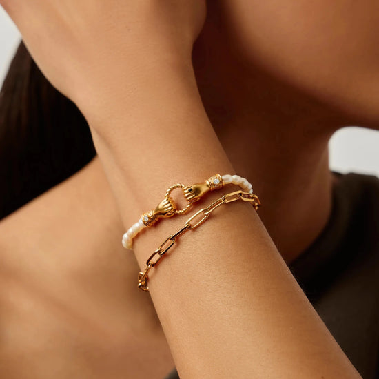 In Good Hands Pearl & Chain Bracelet Set | 18k Gold Plated / Pearl & Black Onyx Bracelets Missoma 