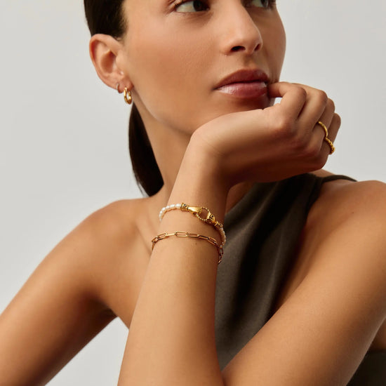 In Good Hands Pearl & Chain Bracelet Set | 18k Gold Plated / Pearl & Black Onyx Bracelets Missoma 