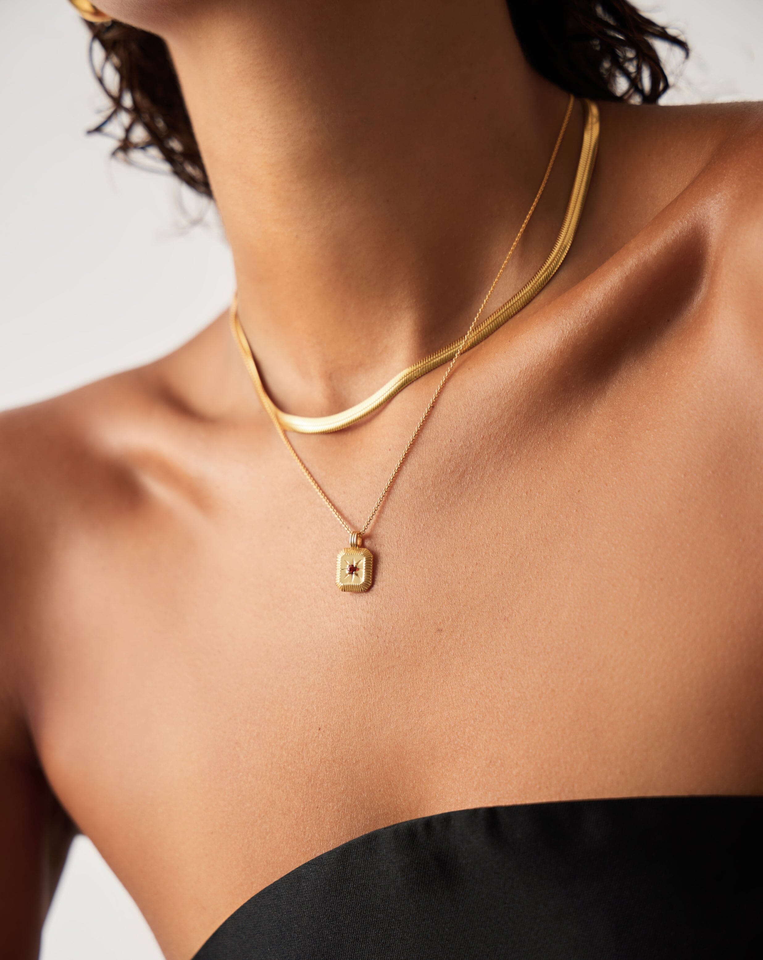 January Birthstone Pendant Necklace | 18k Gold Vermeil/Garnet Necklaces Missoma 