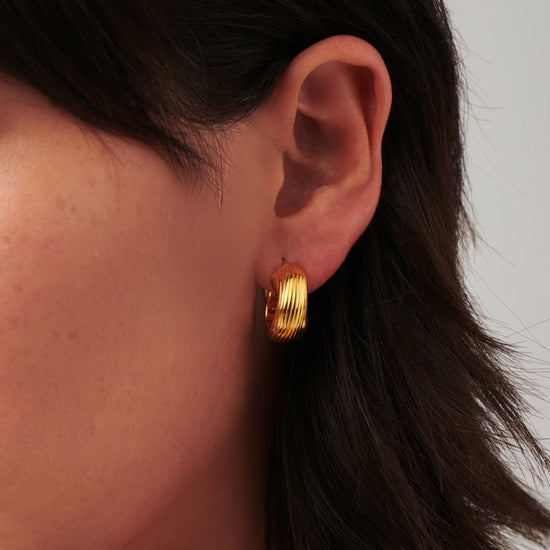 Lucy Williams Chunky Entwine Ridge Small Hoop Earrings | 18ct Gold Plated Earrings Missoma 