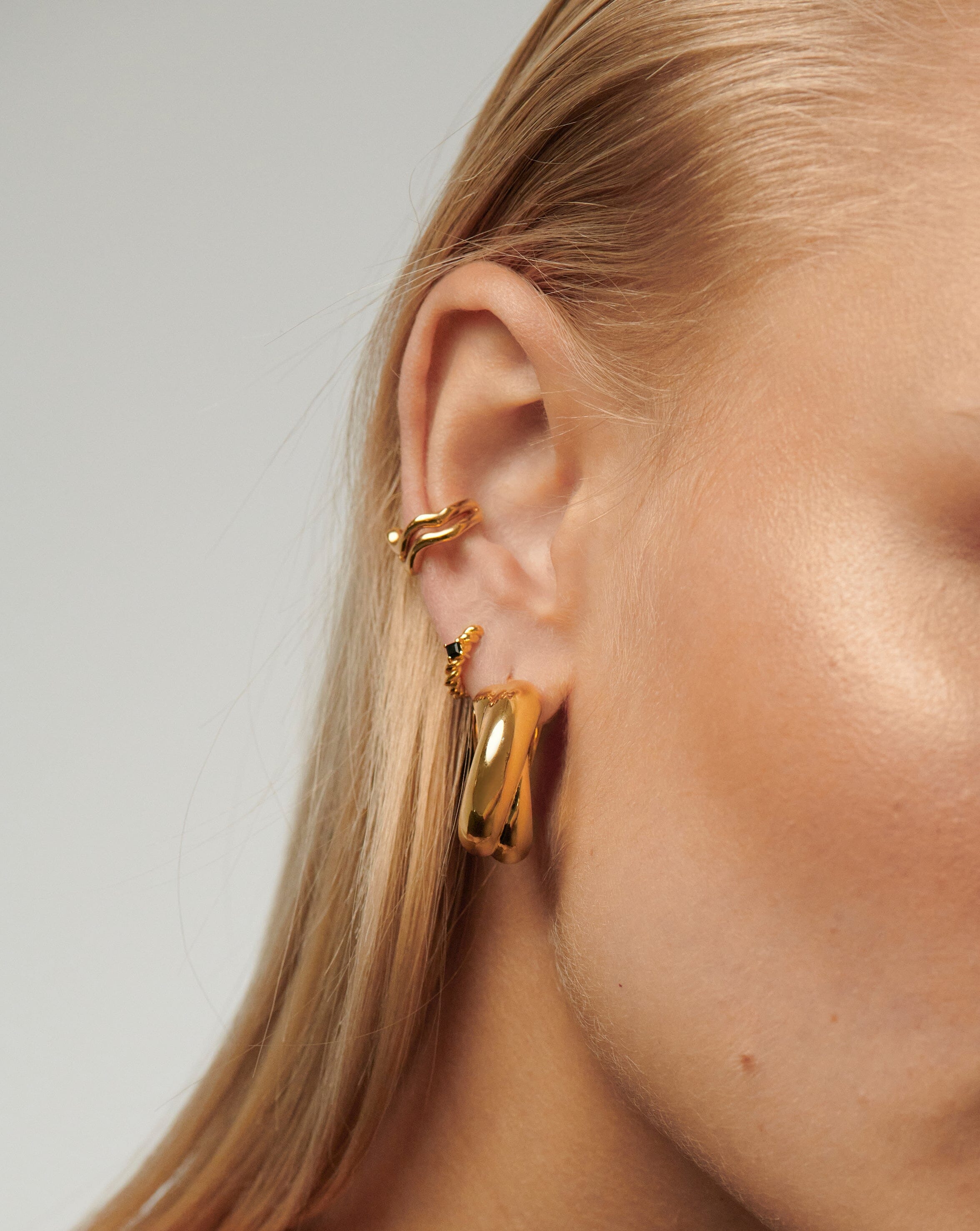 Lucy Williams Chunky Medium Entwine Hoop Earrings | 18ct Gold Plated Earrings Missoma 