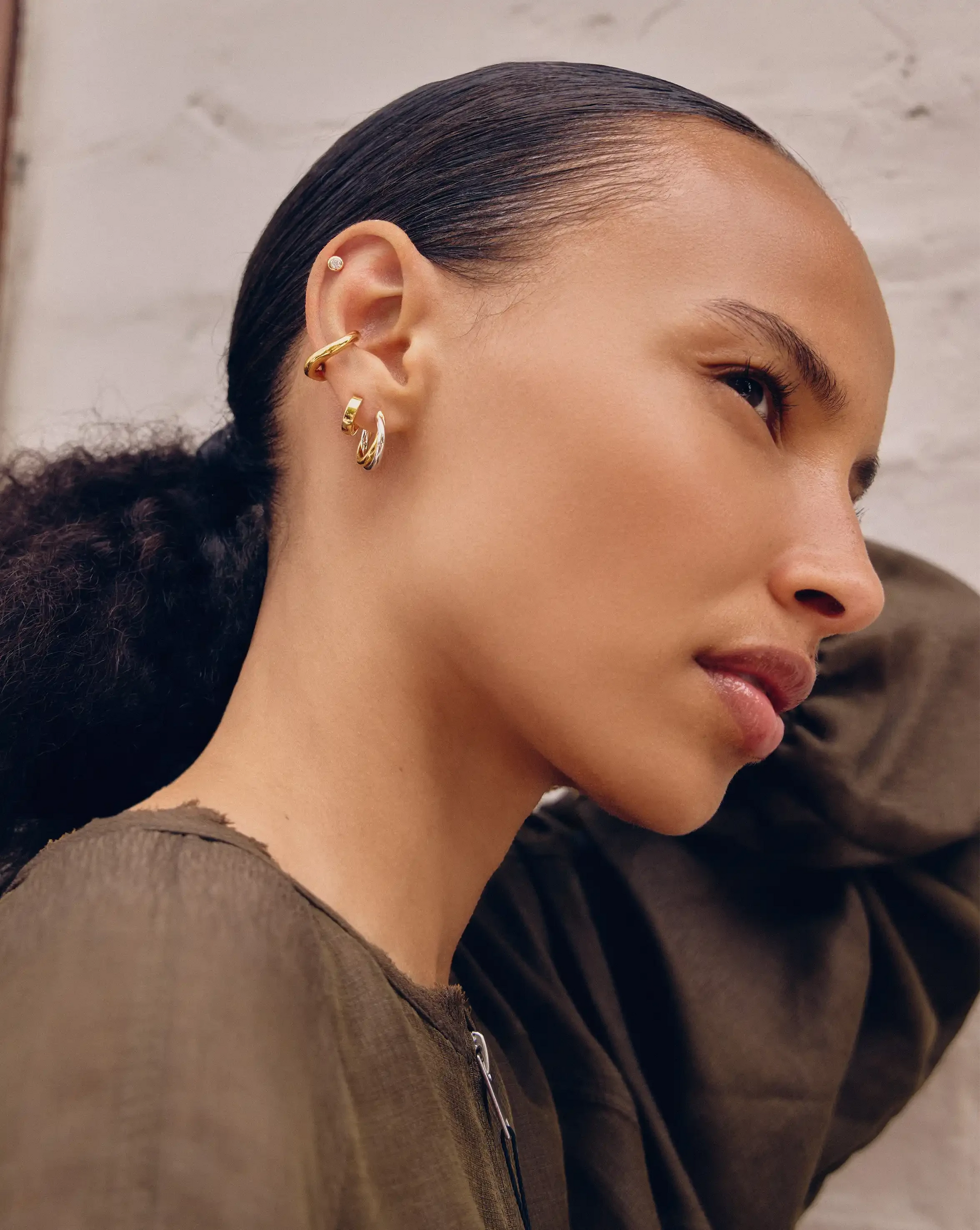 Lucy Williams Entwine Small Hoop Earrings | Mixed Metal Earrings Missoma 