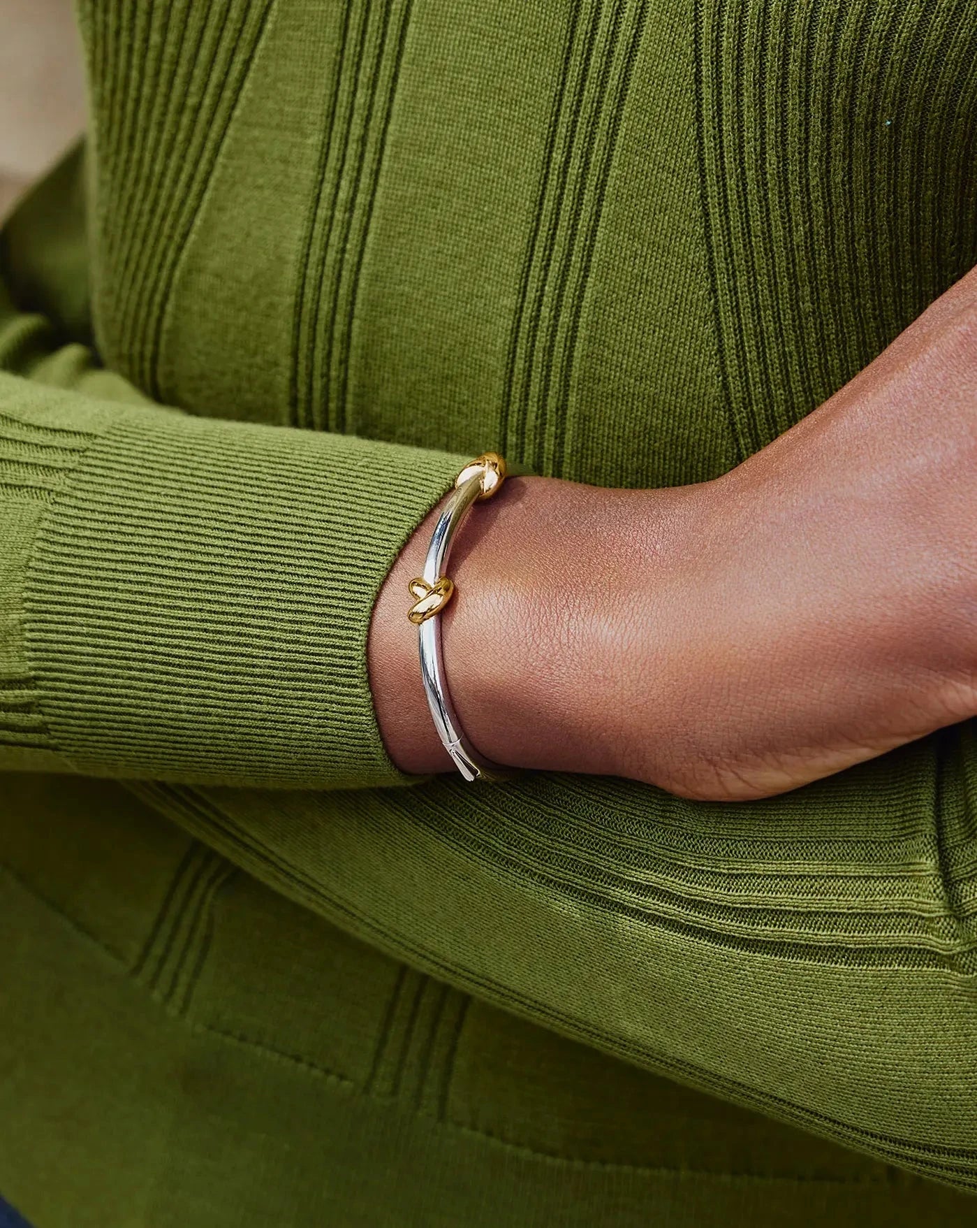 Lucy Williams Knot Hinged Bangle | Mixed Metal Bracelets Missoma 