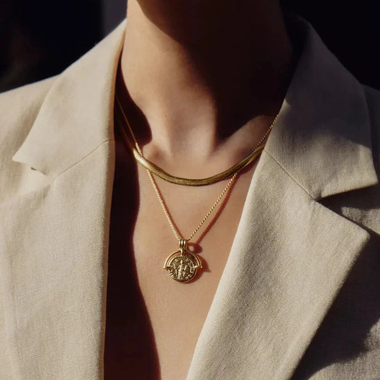 Lucy Williams Medium Engravable Roman Arc Coin Necklace | 18k Gold Plated Necklaces Missoma 