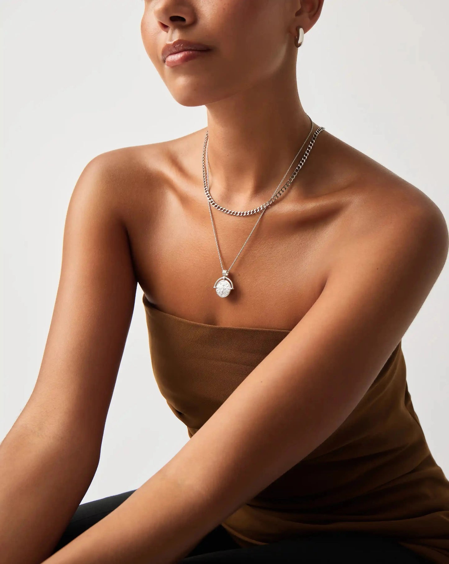 Lucy Williams Medium Engravable Roman Arc Coin Necklace | Silver Plated Necklaces Missoma 