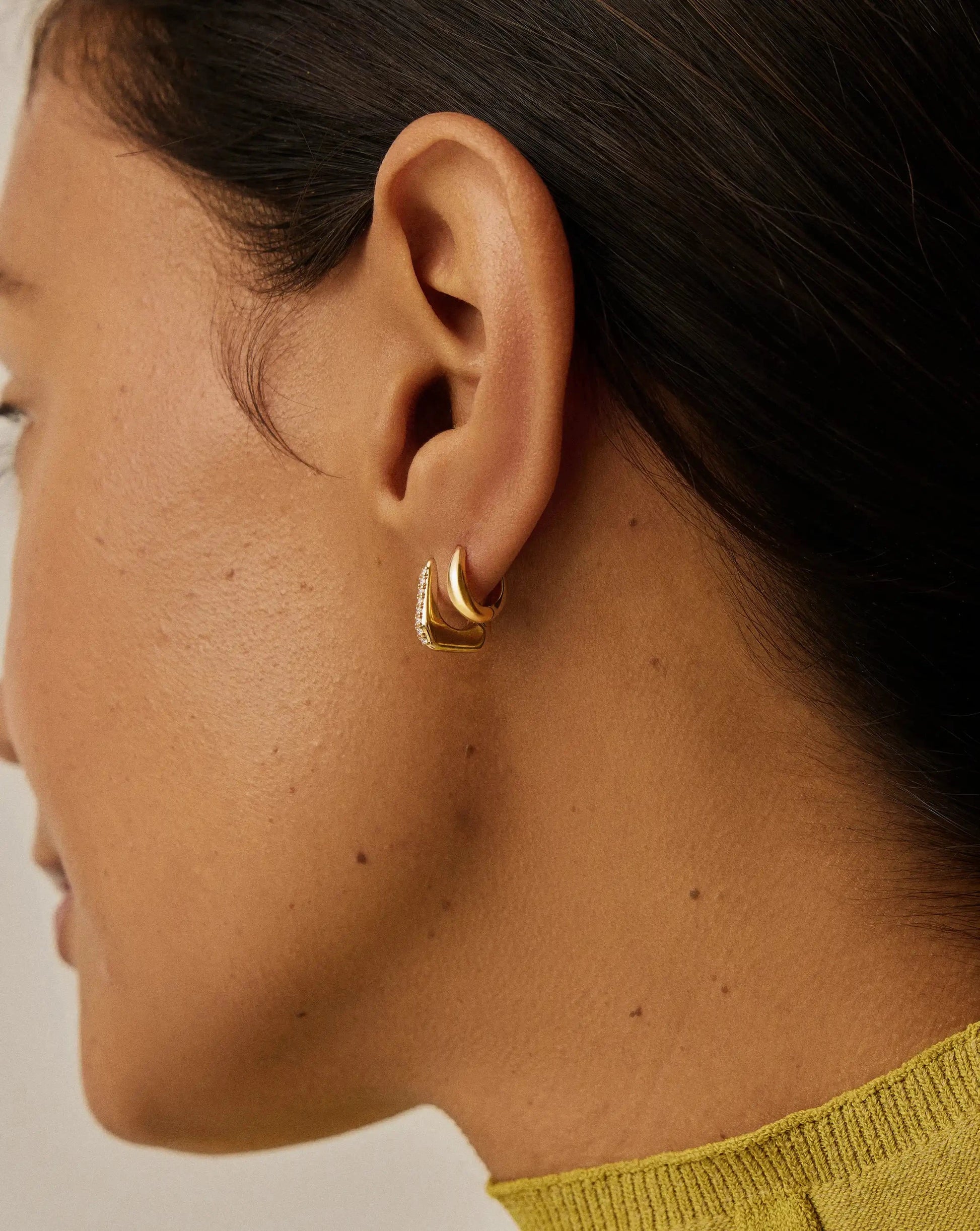 Lucy Williams Solid Gold Diamond Arco Huggies | 14k Solid Gold/Lab Grown Diamonds Earrings Missoma 