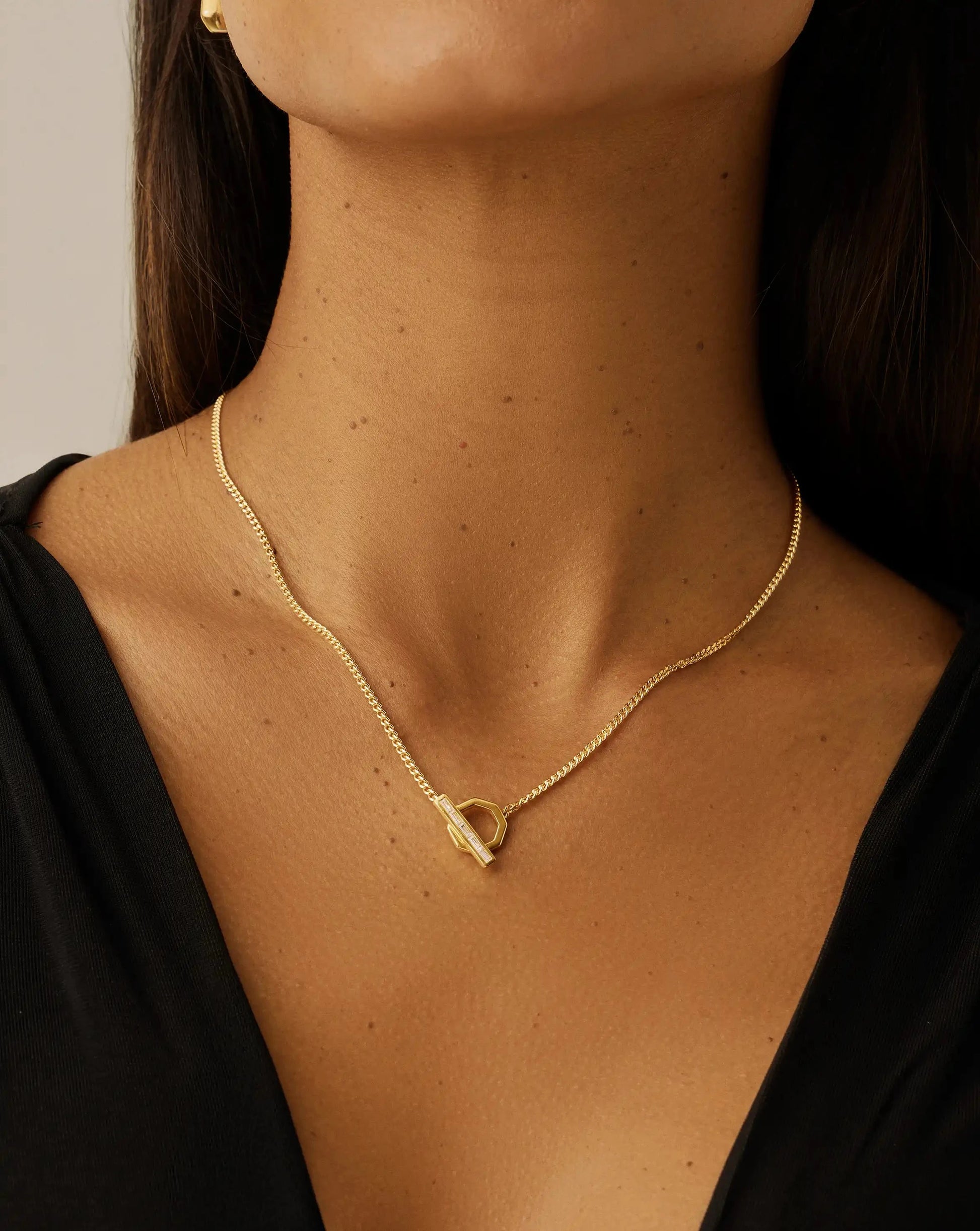 Lucy Williams T-Bar Hex Pendant Necklace | 18k Gold Plated Necklaces Missoma 