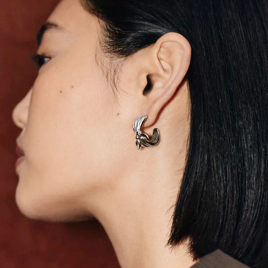 MARKGONG Bow Hoop Earrings | Silver Plated Earrings Missoma 