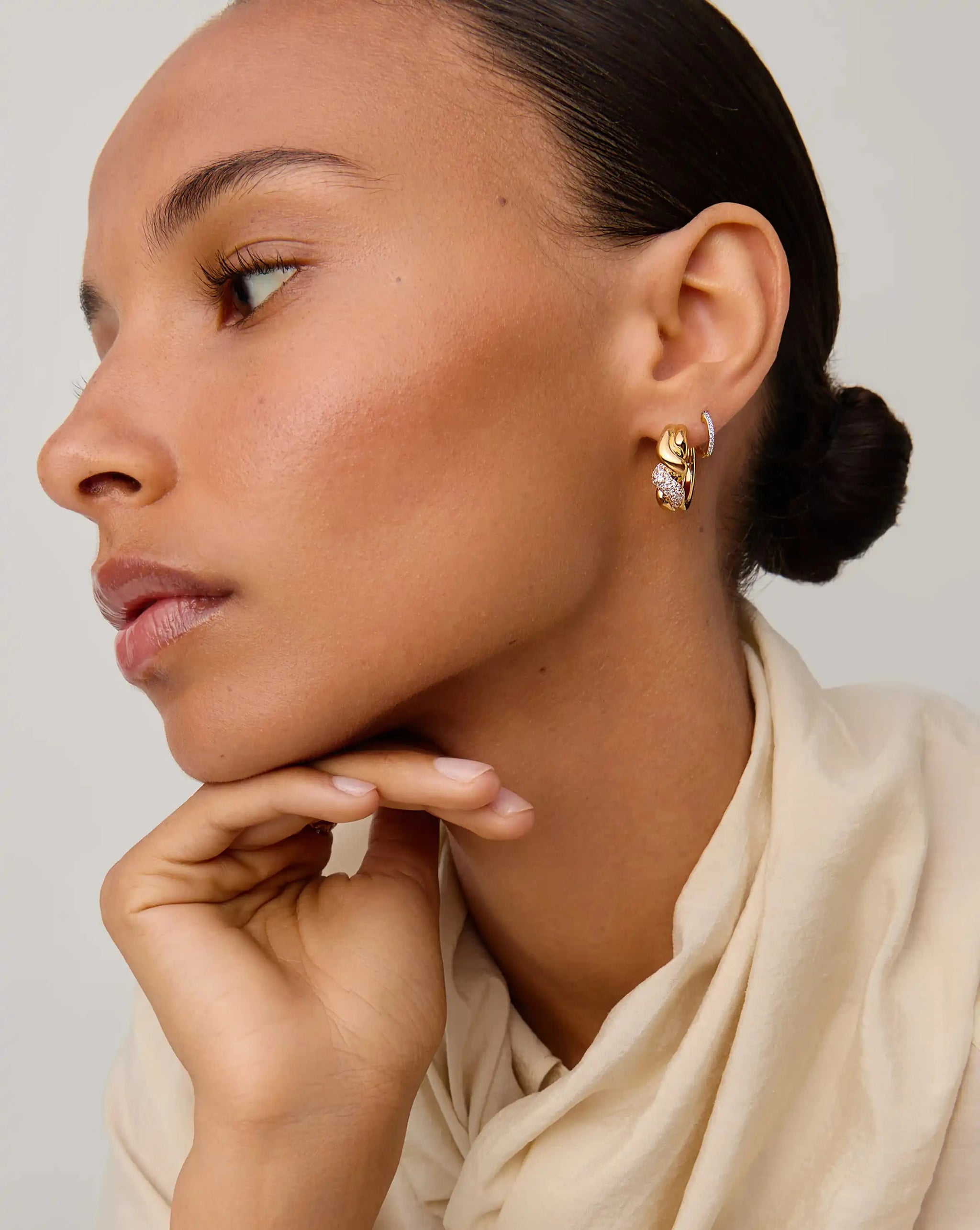 Molten Snow Twisted Small Hoop Earrings | 18k Gold Plated/Cubic Zirconia Earrings Missoma 