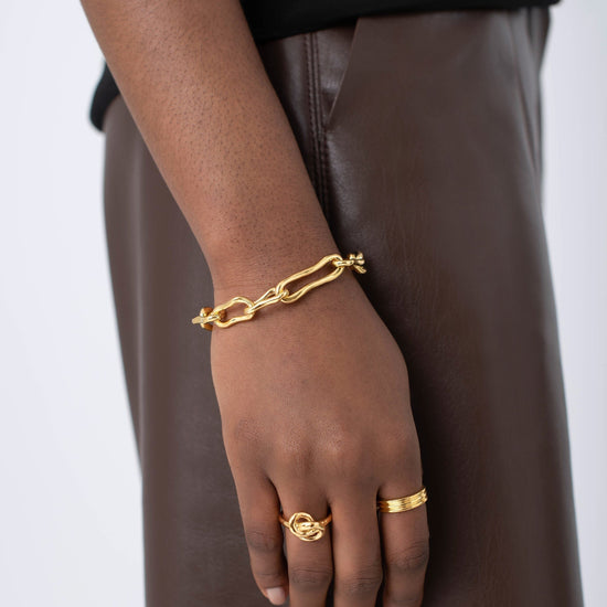 Molten Twisted Infinity Chain Bracelet Bracelets Missoma 