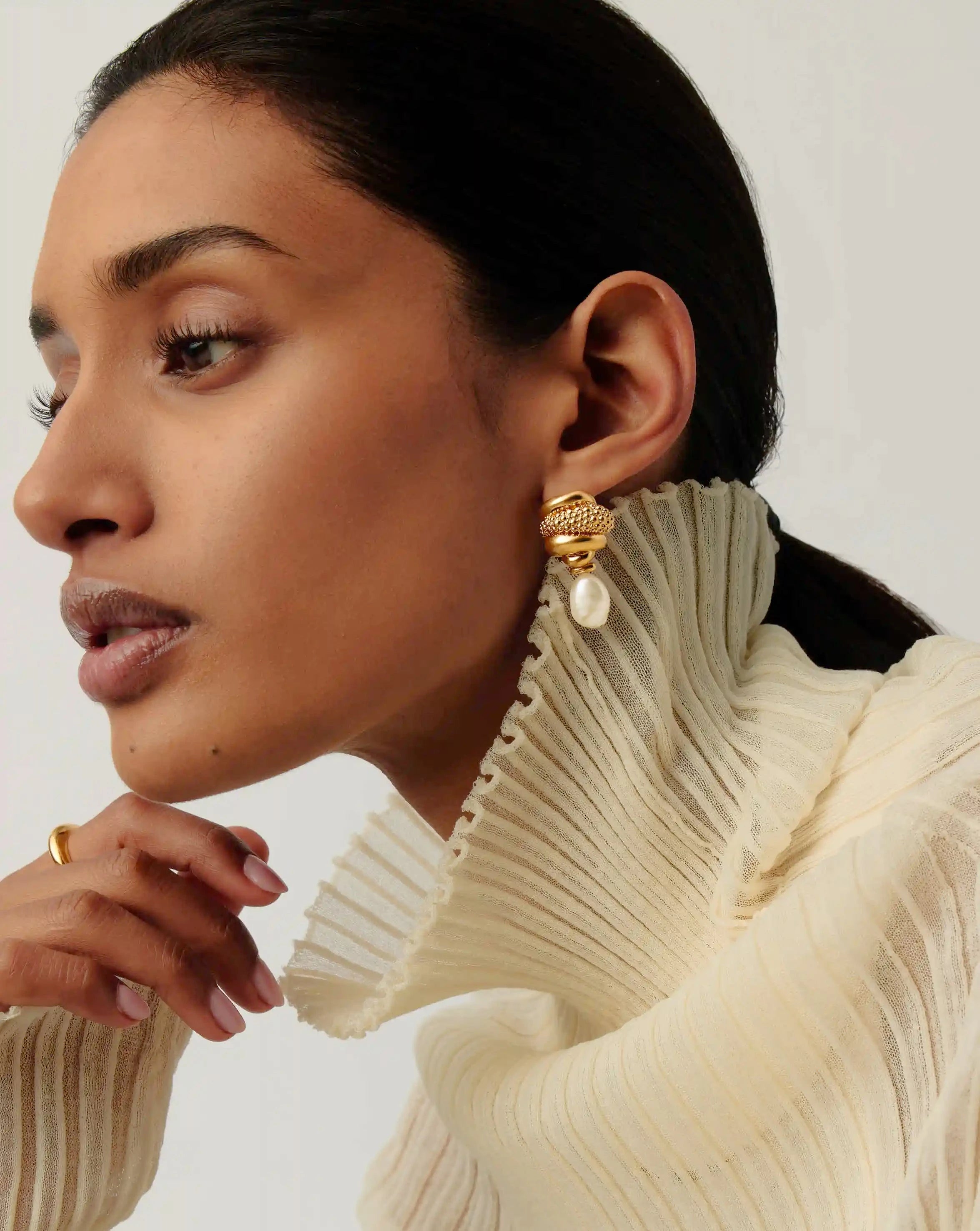 Pearl Baya Charm Drop Earrings | 18k Gold Plated/Pearl Earrings Missoma 