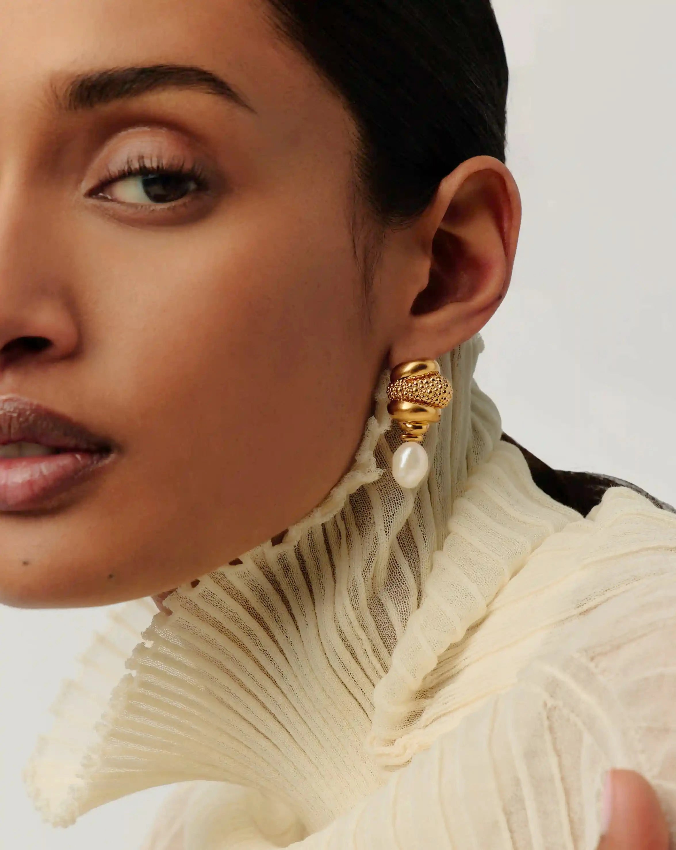 Pearl Baya Charm Drop Earrings | 18k Gold Plated/Pearl Earrings Missoma 