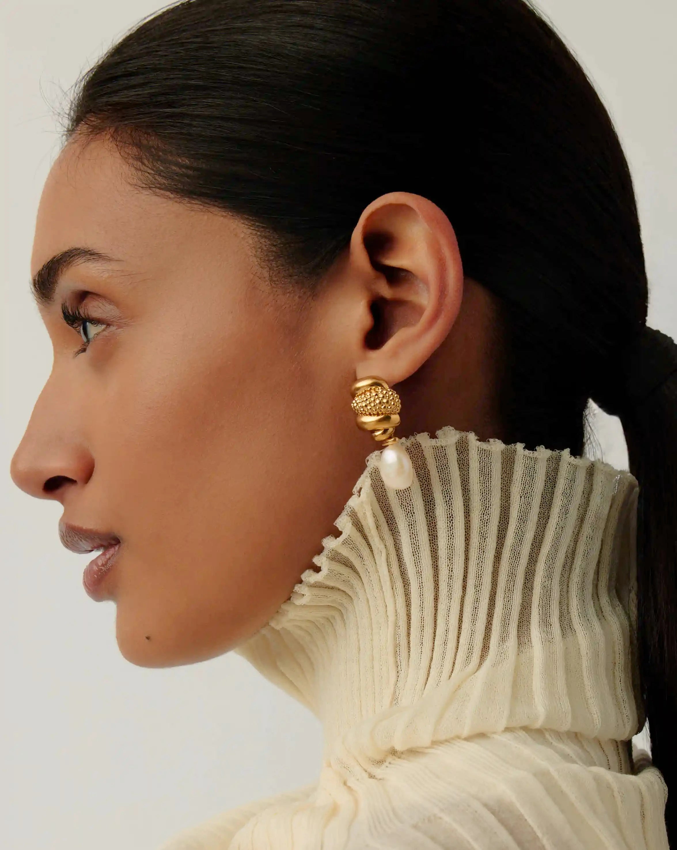 Pearl Baya Charm Drop Earrings | 18k Gold Plated/Pearl Earrings Missoma 