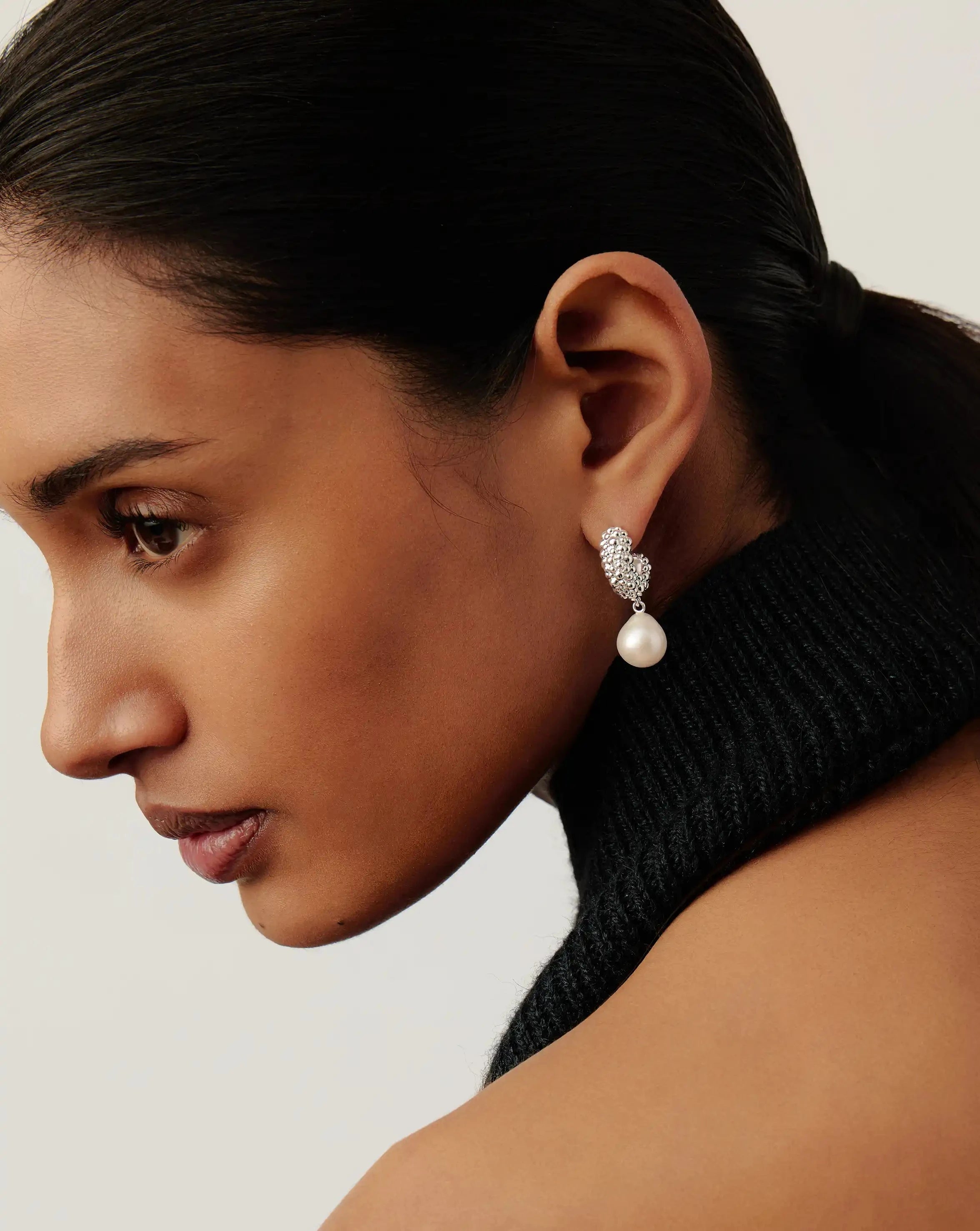 Pearl Baya Charm Hoop Earrings | Silver Plated/Pearl Earrings Missoma 
