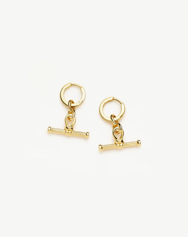 Ridge T-Bar Drop Huggies | 18k Gold Plated
