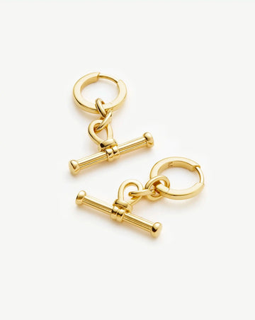 Ridge T-Bar Drop Huggies | 18k Gold Plated
