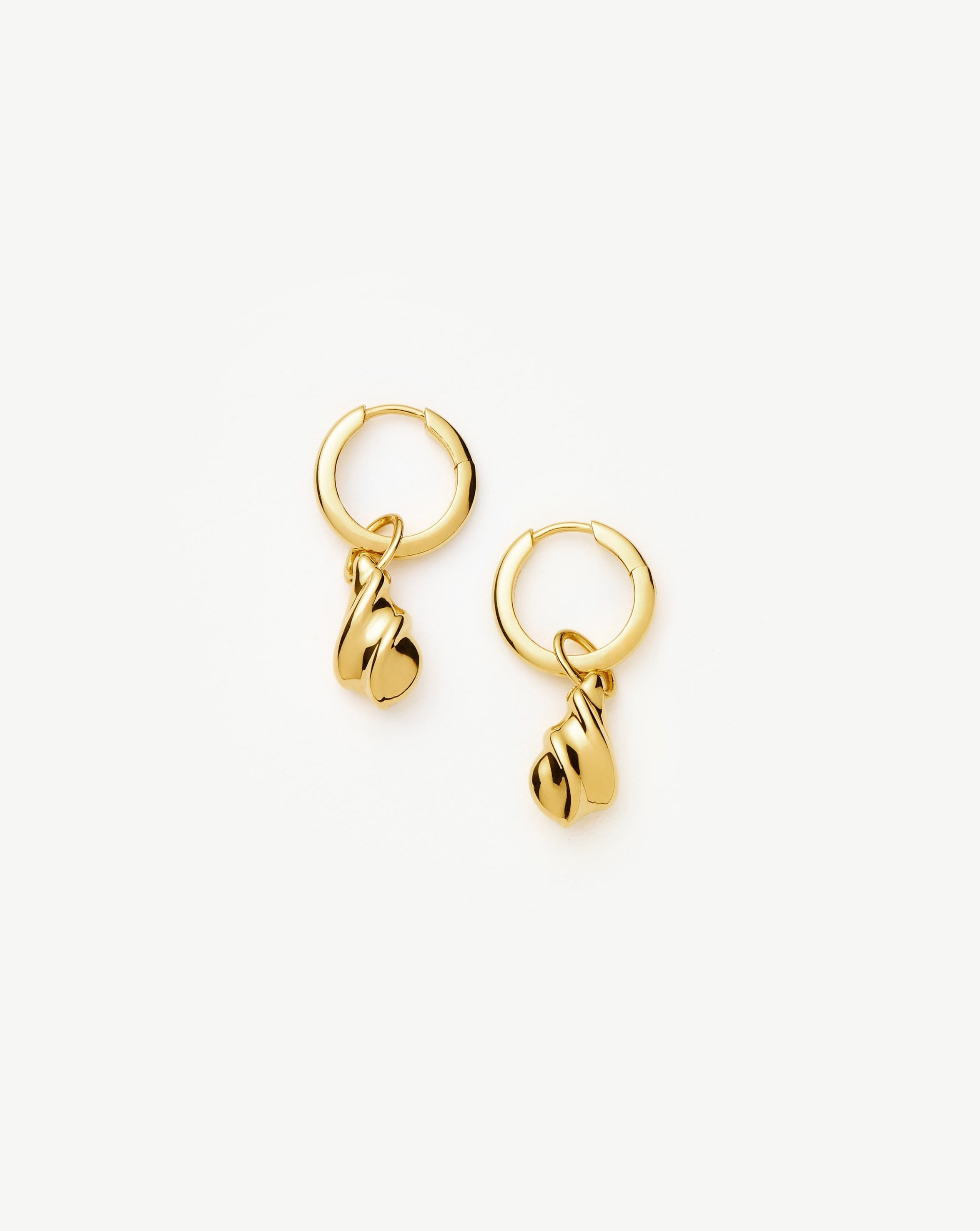 Savi Ridge Droplet Charm Earrings | 18k Gold Vermeil Earrings Missoma 