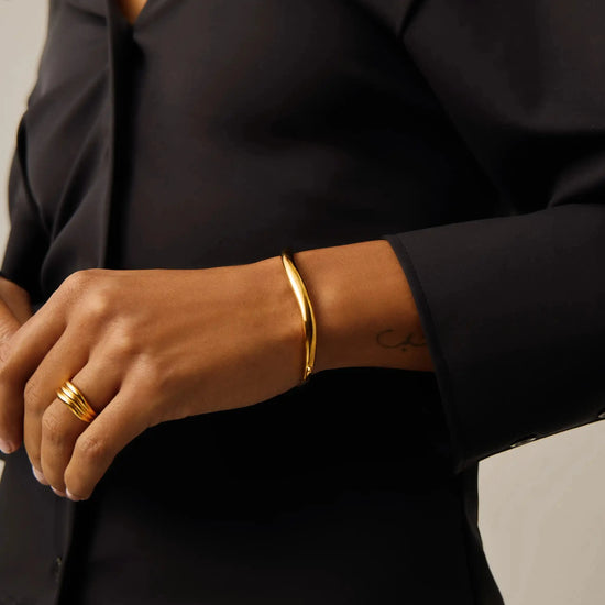 Savi Signature Hinged Bangle | Mix Metal Bracelets Missoma 