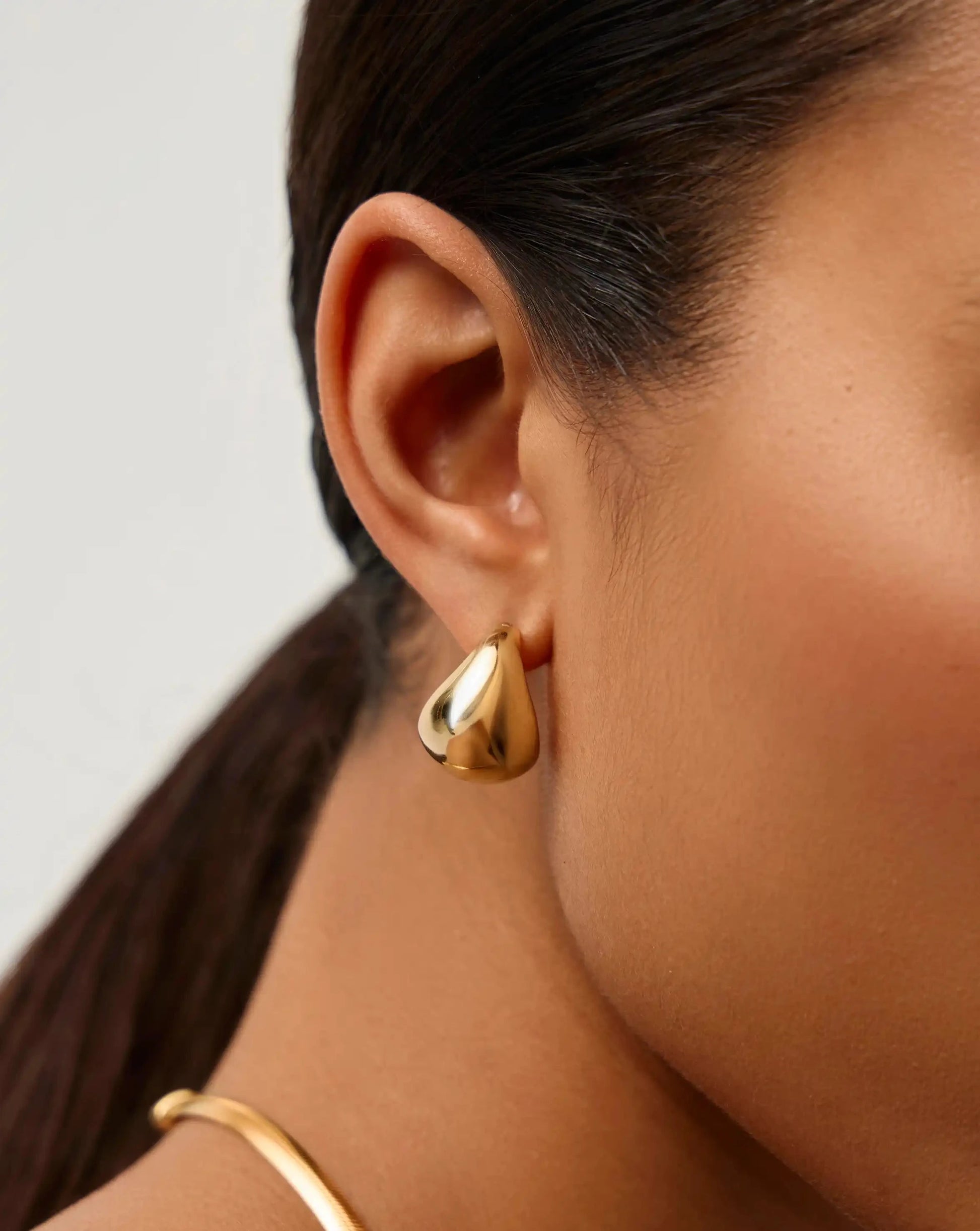 Sculptural Chubby Dome Small Hoop Earrings | 18k Gold Plated Earrings Missoma 