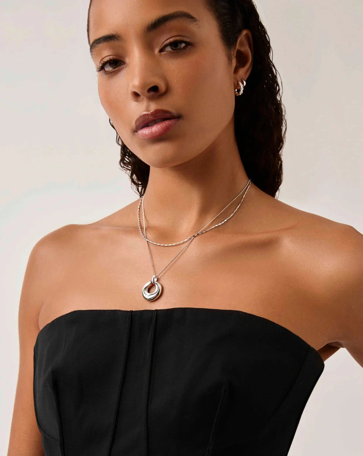 Sculptural Ridge Molten Pendant Necklace | Silver Plated Necklaces Missoma 
