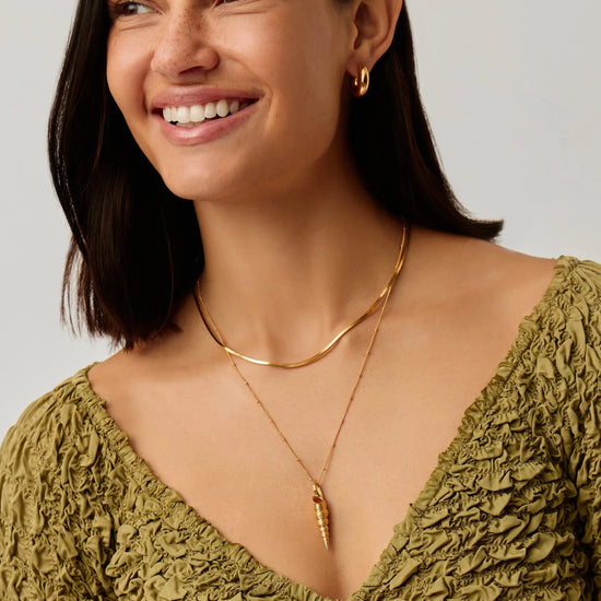 Shell Ridge Pendant Necklace | 18k Gold Plated Necklaces Missoma 