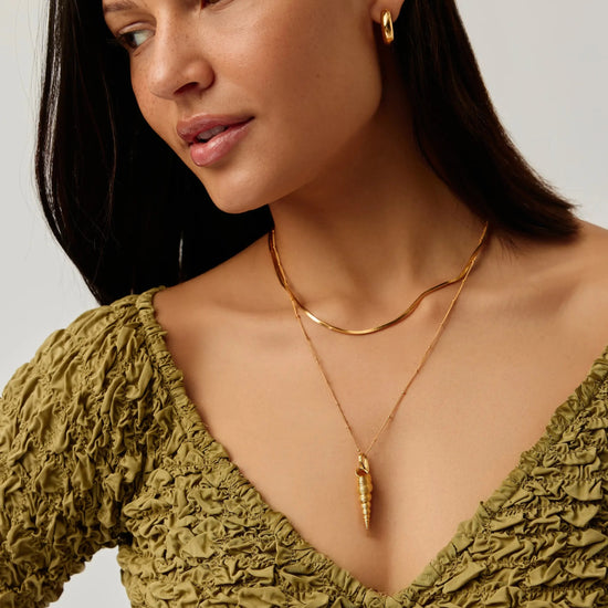 Shell Ridge Pendant Necklace | 18k Gold Plated Necklaces Missoma 