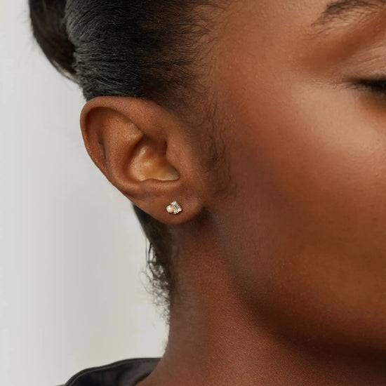 Solid Gold Diamond Pearl Stud Earrings | 14k Solid Gold/Pearl Earrings Missoma 