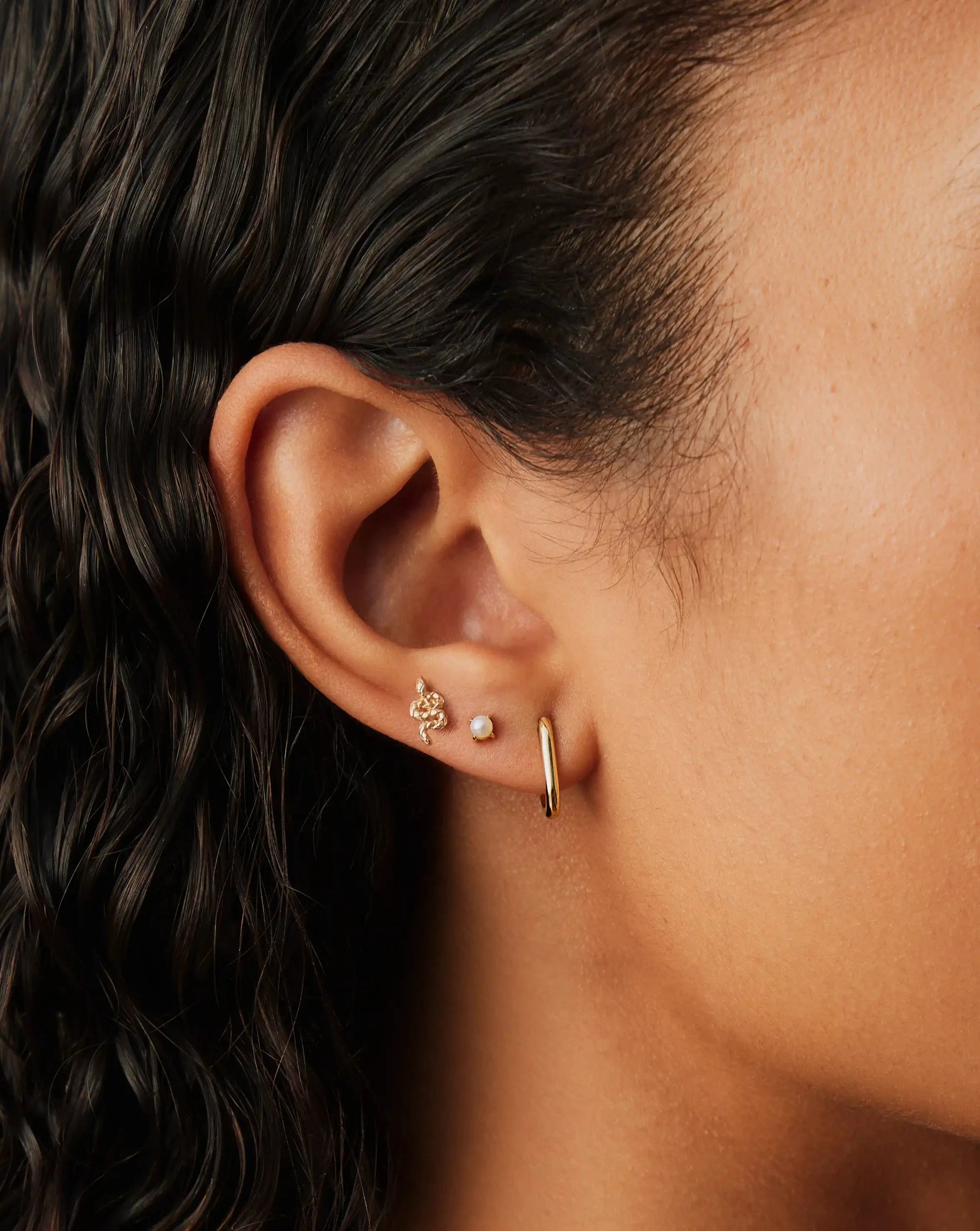 Solid Gold Pearl Stud Earrings | 14k Solid Gold/Pearl Earrings Missoma 