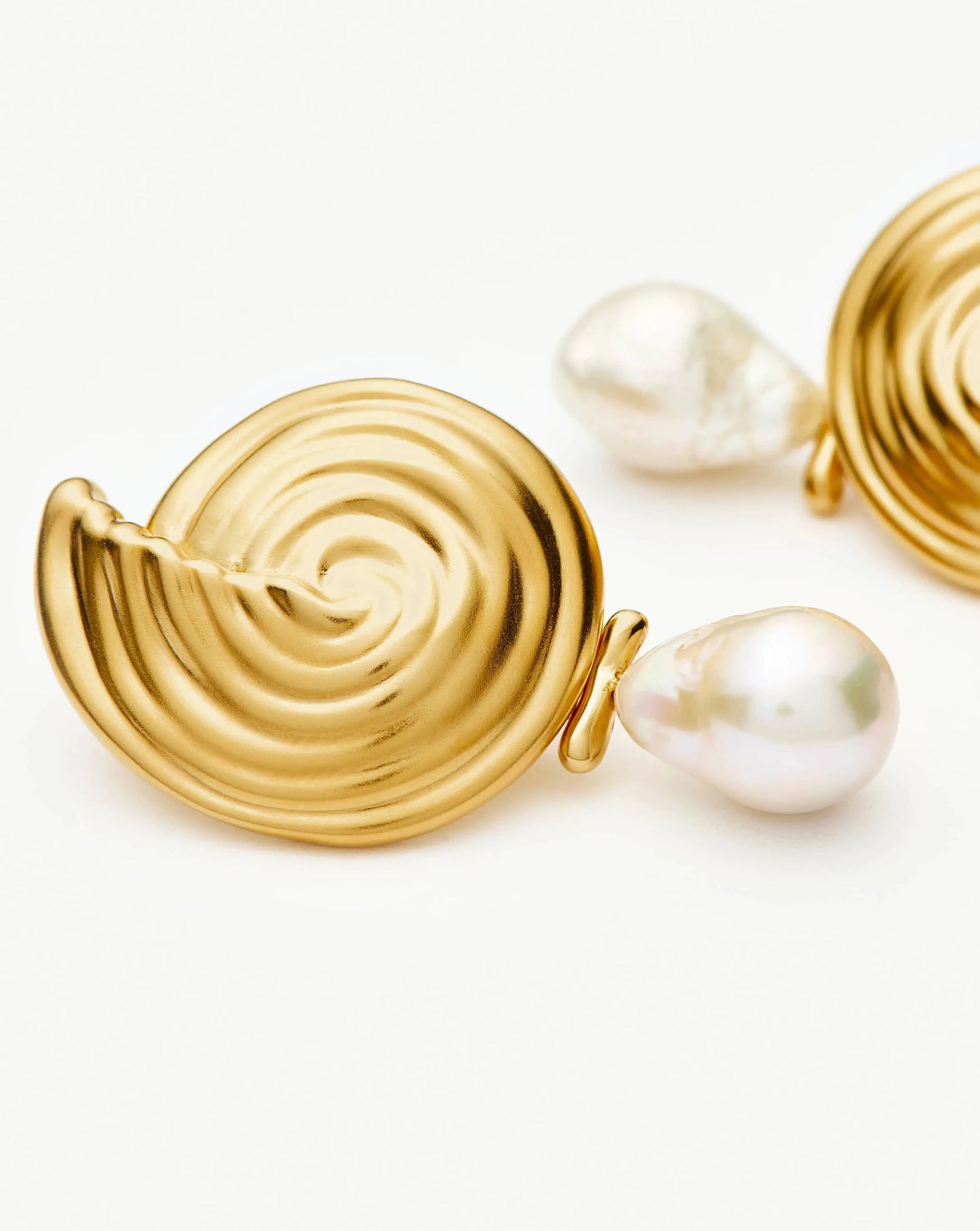 Spiral Detachable Pearl Drop Earrings | 18k Gold Plated Earrings Missoma 